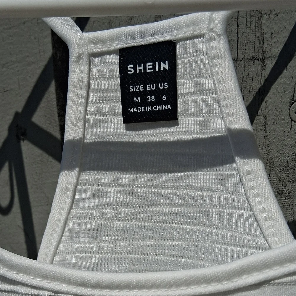SHEIN White Ribbed Tank Top - Picture 2 of 11